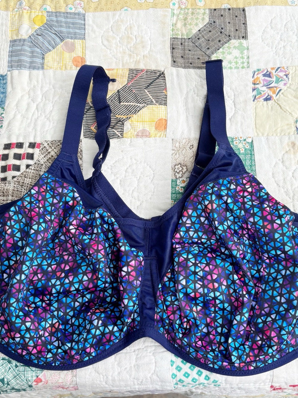 Elomi Energise Sports Bra Navy Geometric Mosaic Underwire 42D EL8042